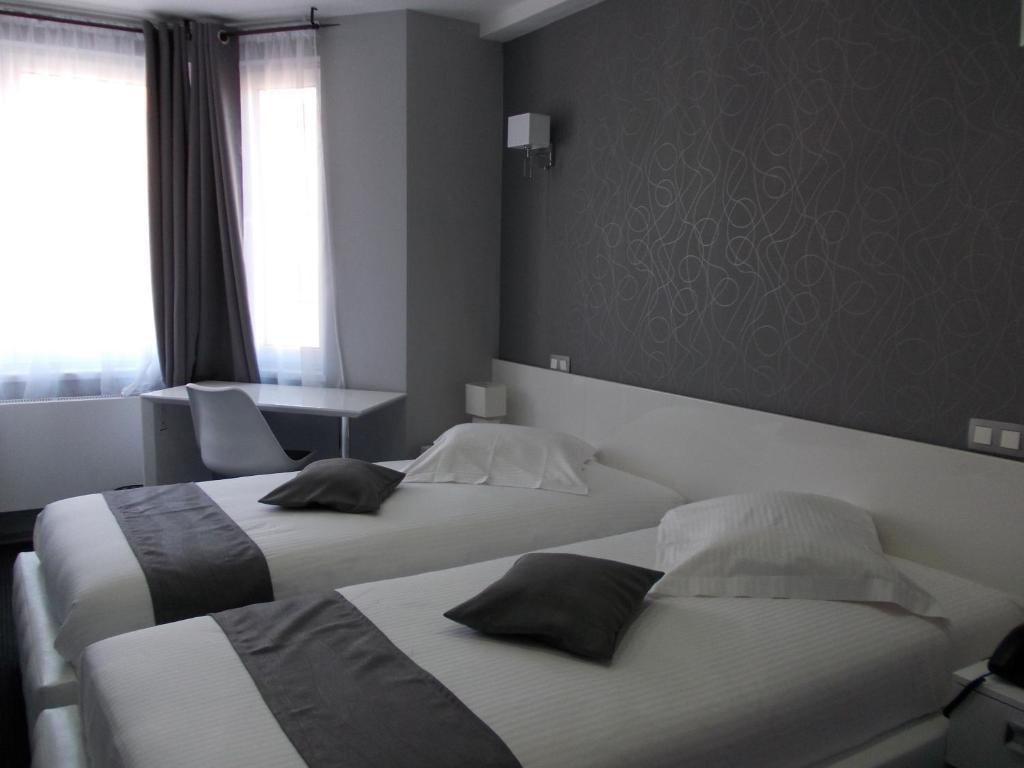 Hotel Phenix Dilbeek Δωμάτιο φωτογραφία