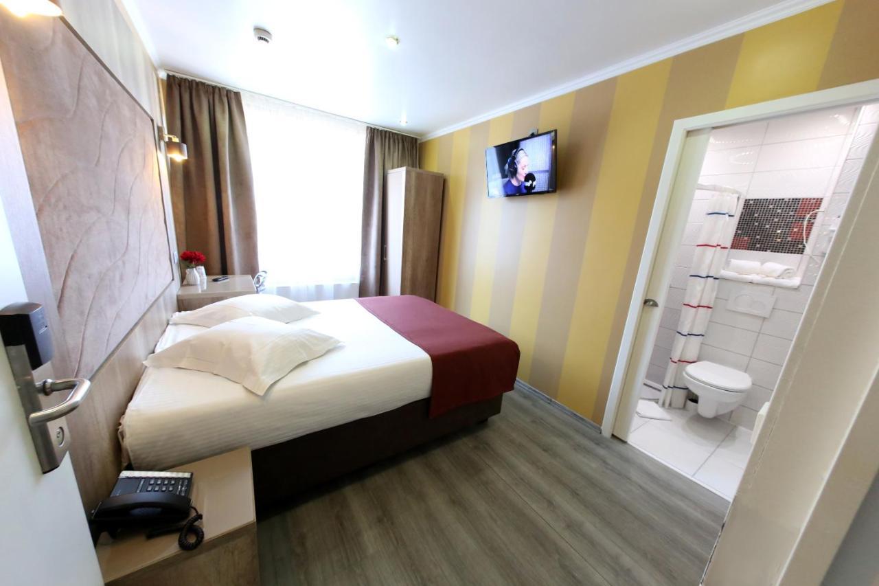Hotel Phenix Dilbeek Εξωτερικό φωτογραφία