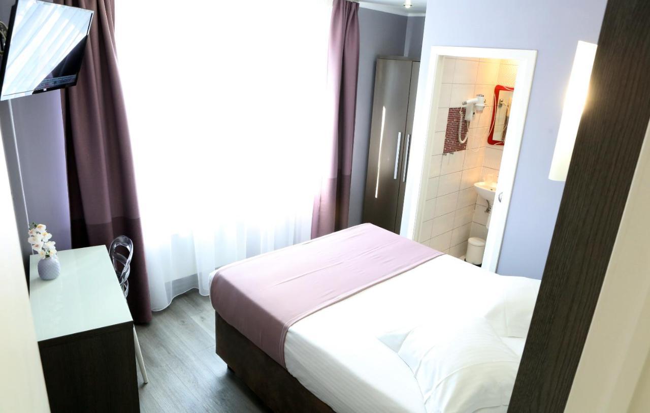 Hotel Phenix Dilbeek Εξωτερικό φωτογραφία