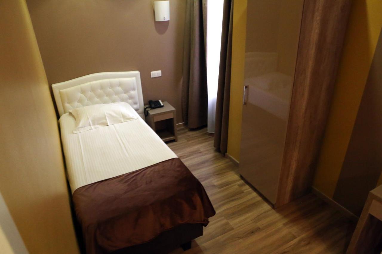 Hotel Phenix Dilbeek Εξωτερικό φωτογραφία